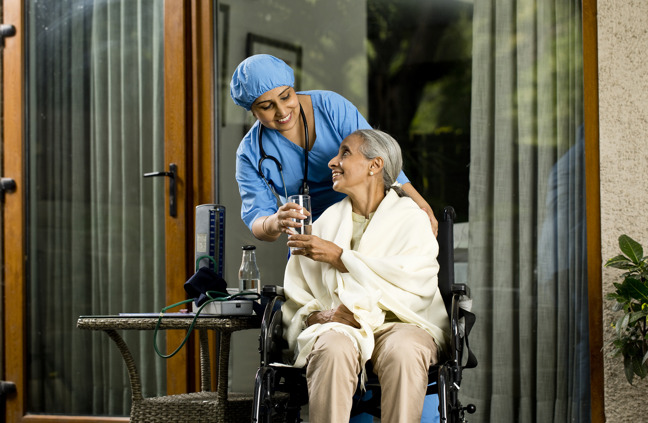 BlogImg- Top 7 Signs an Elder Needs Professional Nursing Care at Home